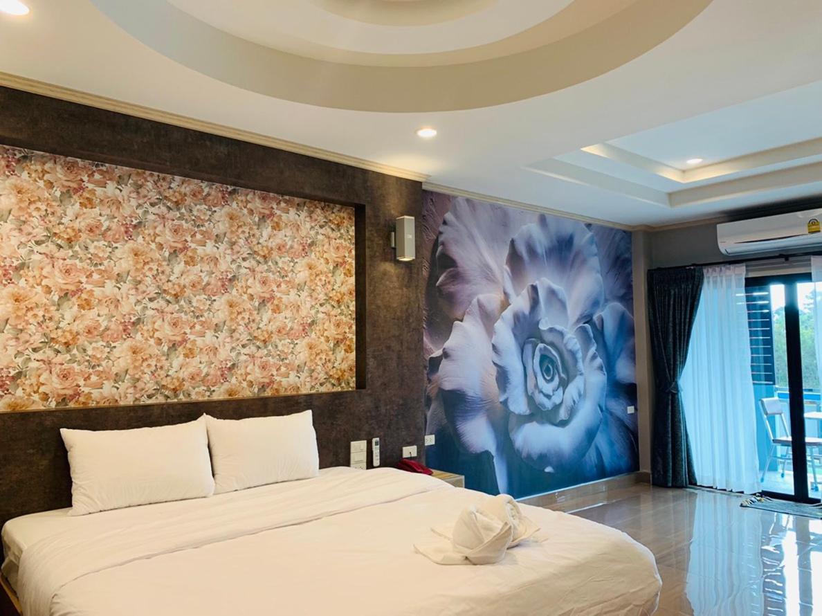 โรงแรมมาลินี Surin Exterior photo
