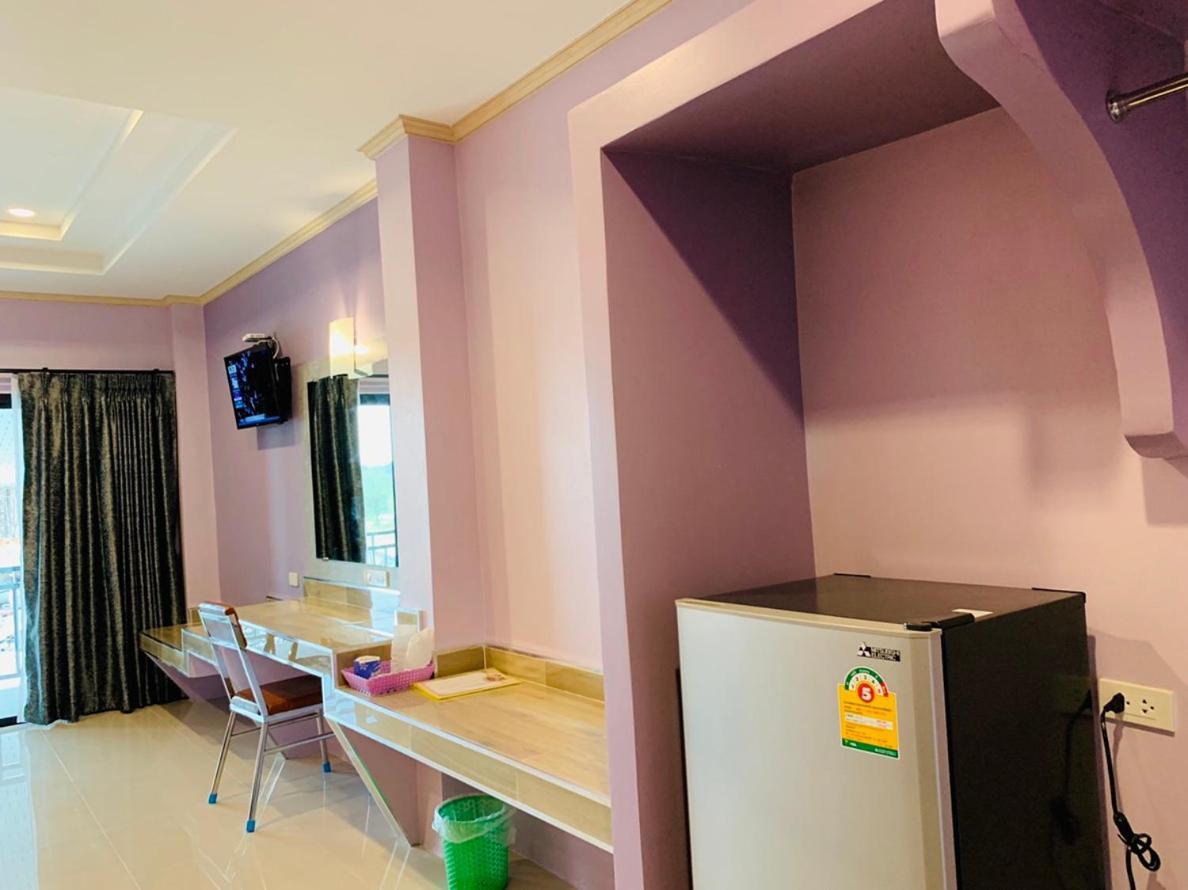 โรงแรมมาลินี Surin Exterior photo